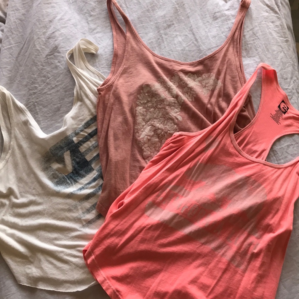 SET OF 3 Billabong/RVCA tanks